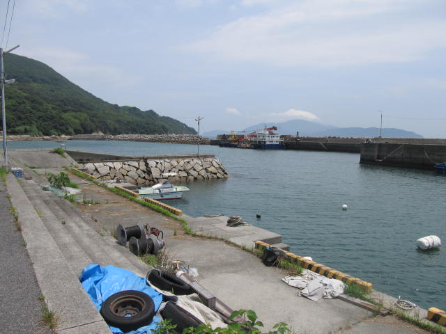 山口県の上関漁港